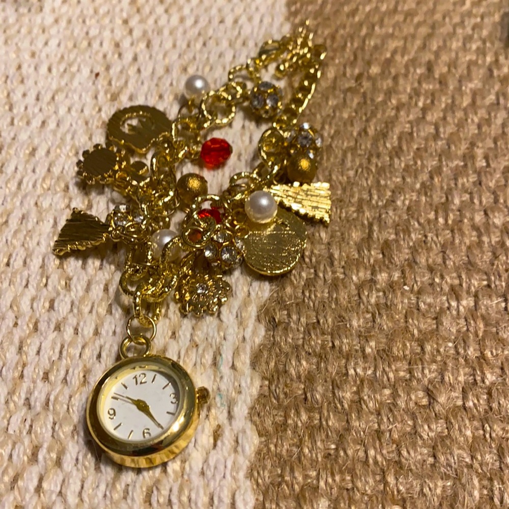 Charm bracelet